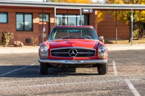 Mercedes-Benz 230 SL 1966 года  (NA)